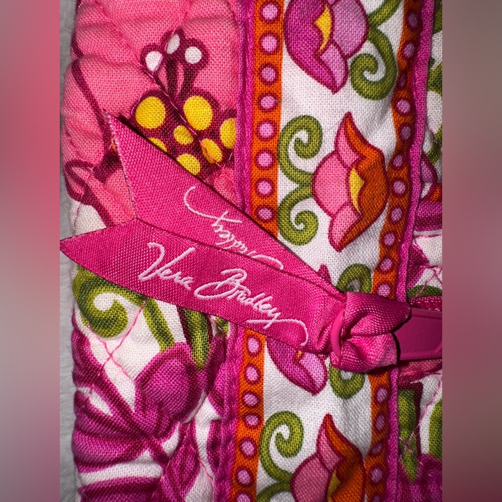 EUC VERA BRADLEY  RETIRED  “ Lilli Bell “  Quilted  Pink & Red Hipster Crossbody - Picture 8 of 12